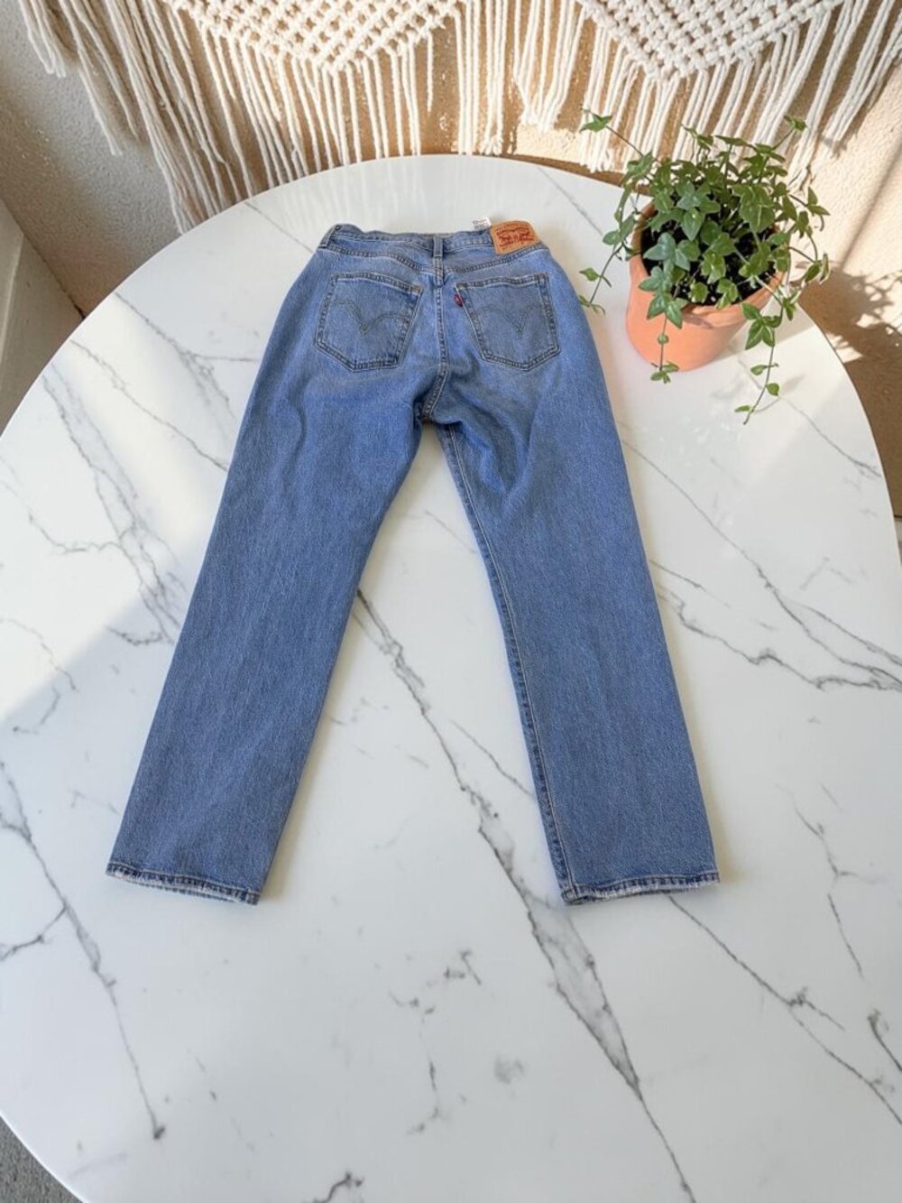 Levi's 501 Curve Straight Stretch Jeans Size 28 Button Fly Medium Wash - Picture 8 of 14